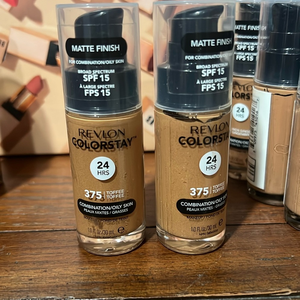 NWT SET of 2 # 375 Toffee Revlon colors stay liquid foundation, 24 hours
